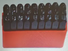 Juego de letras y numeros de golpe.