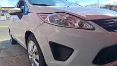 Ford fiesta 2011 - foto 2
