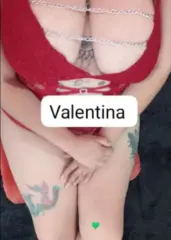 Ricos pechos ven y pruebame valentina