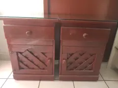 Buros usado con vidrio en buen estado