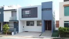 Casa Nueva en Arbolada Bosques de Sta Anita. 236m
