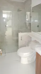 Casa Nueva en Arbolada Bosques de Sta Anita. 236m - foto 7