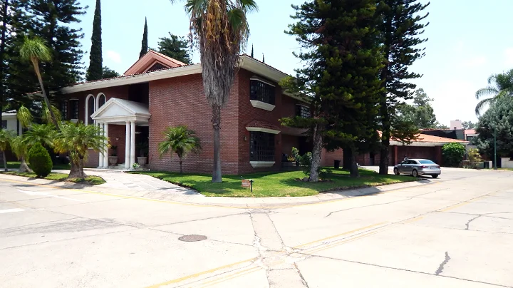 Residencia en Club de Golf Santa Anita. 1415 Mts.