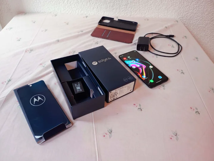 Celular Liberado Excelente Motorola Caja Cargador