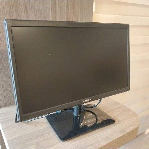 Monitor Quaroni de 21