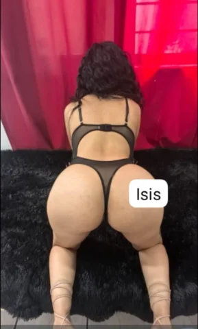 Deliciosa chica flaquita nalgon  isis