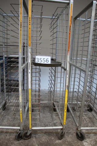 ESPIGUEROS PARA PANADERIA SKU 3556