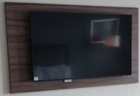 PANEL DE TV PARA MOTEL U HOTEL