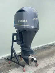 For Sale Yamaha Four Stroke 300HP Outboard Engine - foto 2