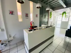 OFICINAS EJECUTIVAS FRENTE A MUNDO E. SIN AVAL